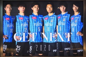 包含国际比赛日上海申花调整名单以备欧冠，篮板制胜环节打磨，信心回归，年轻球员得到机会的词条金年会官方网站