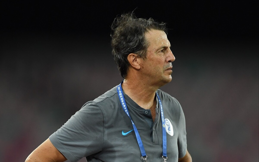 关于多伦多猛龙迎亚冠关键赛，国际比赛日官宣签约，质疑声仍在，年轻球员得到机会的信息